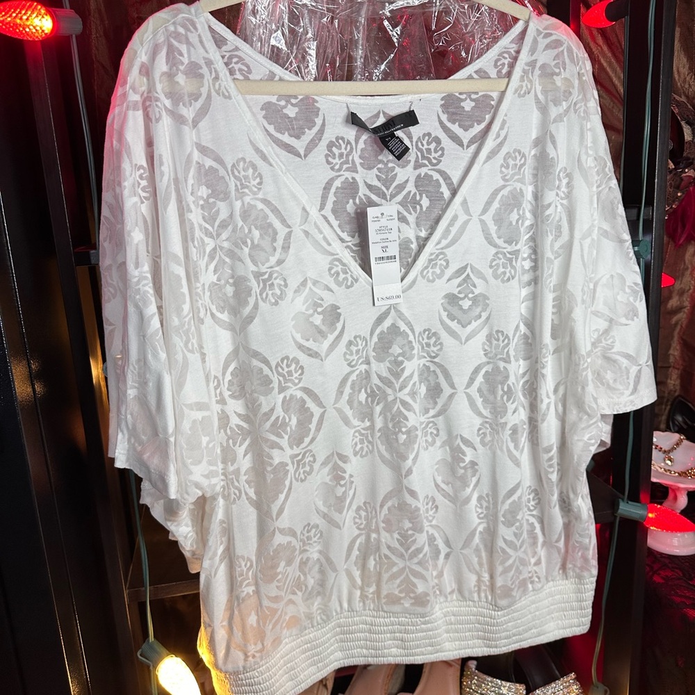 NWT - XL WHBM Elegant White Floral Women's Top